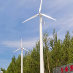 5kW-30kW small wind turbine, low-speed permanent magnet generator, mechanical braking, automatic adjustment of windward angle-缩略图