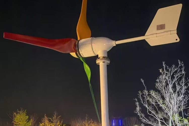 1kW-1.5kW-2kW household wind turbine suitable for farms or rooftops, starting at low wind speeds, easy to install